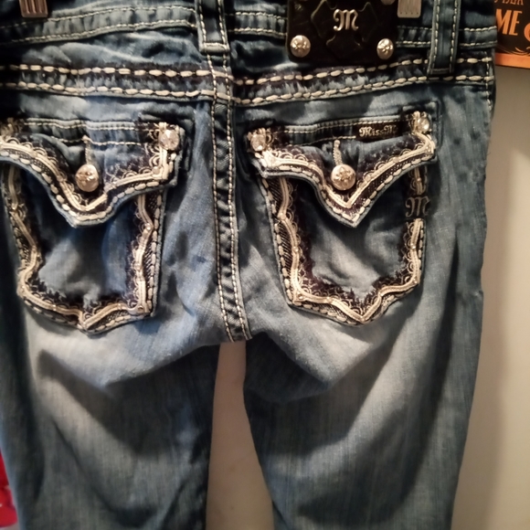 Women's Miss Me Jeans - Picture 6 of 6